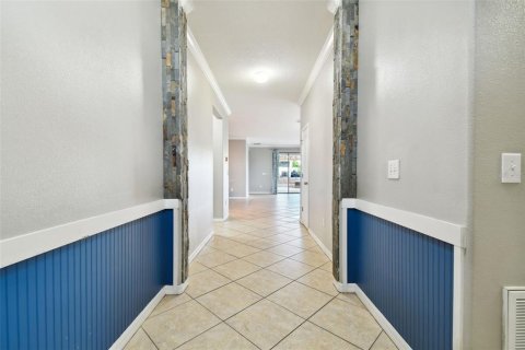 House in Riverview, Florida 4 bedrooms, 188.78 sq.m. № 1679119 - photo 10