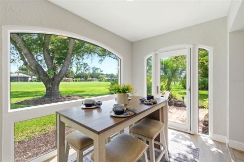 House in Sarasota, Florida 3 bedrooms, 170.75 sq.m. № 2152214 - photo 5