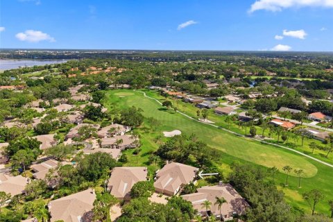 House in Sarasota, Florida 3 bedrooms, 170.75 sq.m. № 2152214