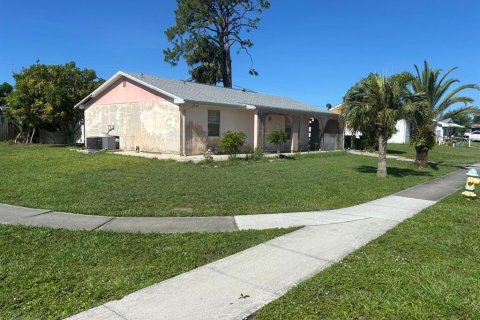 Casa en venta en North Port, Florida, 2 dormitorios, 81.01 m2 № 1802882 - foto 2