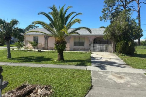 Casa en venta en North Port, Florida, 2 dormitorios, 81.01 m2 № 1802882 - foto 1