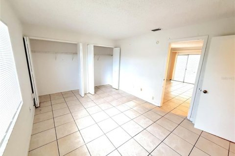 Villa ou maison à louer à Brandon, Floride: 1 chambre, 83.61 m2 № 1906479 - photo 13