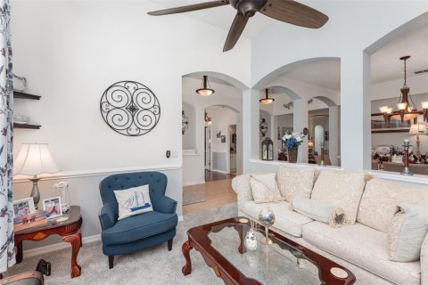 Villa ou maison à vendre à DeLand, Floride: 3 chambres, 225.85 m2 № 1902940 - photo 11