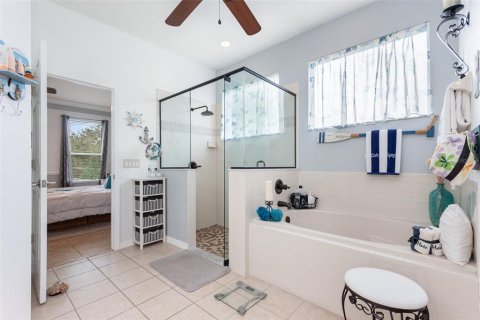 Villa ou maison à vendre à DeLand, Floride: 3 chambres, 225.85 m2 № 1902940 - photo 12