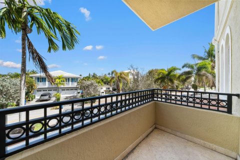 Adosado en venta en Fort Lauderdale, Florida, 3 dormitorios, 299.89 m2 № 2272486 - foto 25