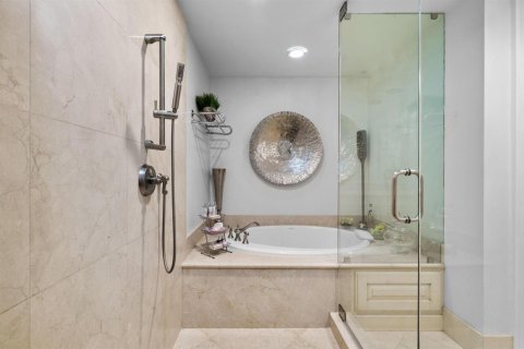 Adosado en venta en Fort Lauderdale, Florida, 3 dormitorios, 299.89 m2 № 2272486 - foto 22