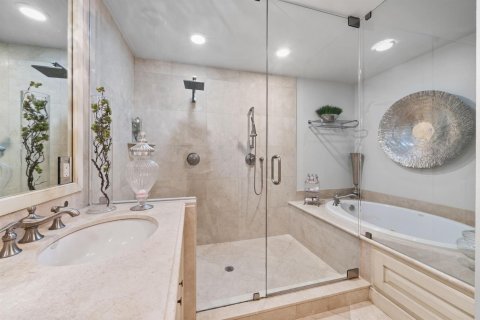 Adosado en venta en Fort Lauderdale, Florida, 3 dormitorios, 299.89 m2 № 2272486 - foto 20