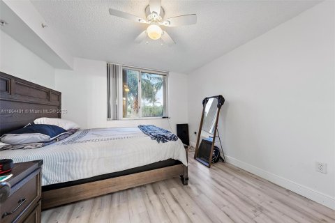 Купить кондоминиум в Хайполюксо, Флорида 2 спальни, 81.01м2, № 1922968 - фото 13