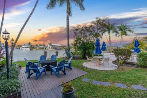 Condo in Fort Lauderdale, Florida, 2 bedrooms  № 2429831 - photo 22