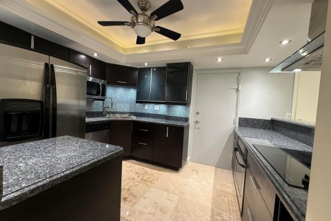 Condo in Fort Lauderdale, Florida, 2 bedrooms  № 2429831 - photo 5