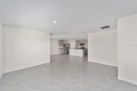Villa ou maison à louer à Ocala, Floride: 4 chambres, 169.73 m2 № 2211270 - photo 5