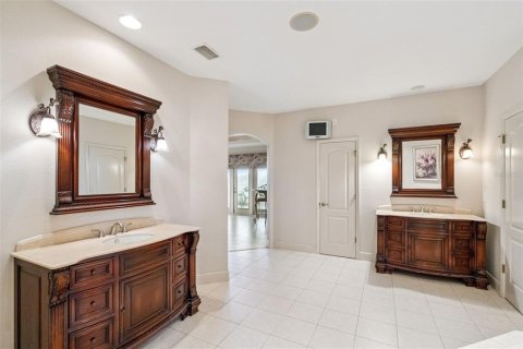 House in Clermont, Florida 4 bedrooms, 309.36 sq.m. № 2410059 - photo 26