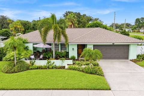 Villa ou maison à Largo, Floride 4 chambres, 198.35 m2 № 2410447