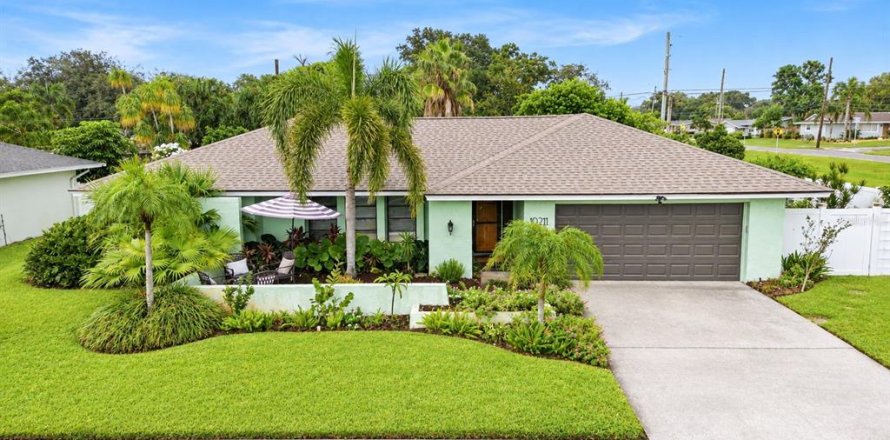 Villa ou maison à Largo, Floride 4 chambres, 198.35 m2 № 2410447