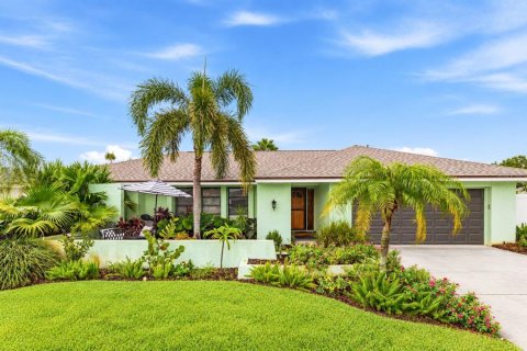 Villa ou maison à vendre à Largo, Floride: 4 chambres, 198.35 m2 № 2410447 - photo 5