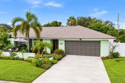 Villa ou maison à vendre à Largo, Floride: 4 chambres, 198.35 m2 № 2410447 - photo 3