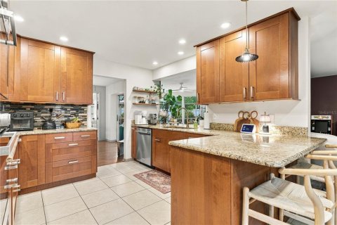 Villa ou maison à vendre à Largo, Floride: 4 chambres, 198.35 m2 № 2410447 - photo 24