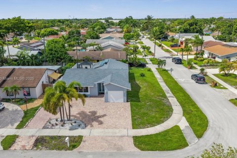 Casa en venta en Deerfield Beach, Florida, 3 dormitorios, 121.61 m2 № 1946080 - foto 21