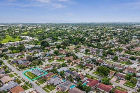 Casa en venta en Deerfield Beach, Florida, 3 dormitorios, 121.61 m2 № 1946080 - foto 26