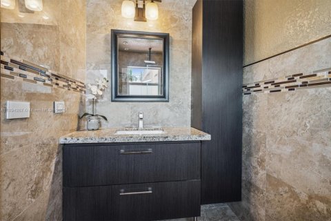 Casa en venta en Deerfield Beach, Florida, 3 dormitorios, 121.61 m2 № 1946080 - foto 13