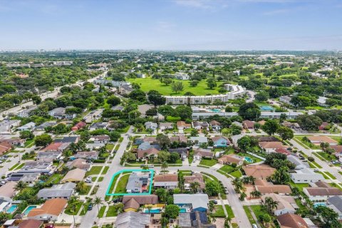 Casa en venta en Deerfield Beach, Florida, 3 dormitorios, 121.61 m2 № 1946080 - foto 27