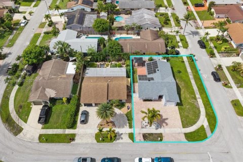 Casa en venta en Deerfield Beach, Florida, 3 dormitorios, 121.61 m2 № 1946080 - foto 22