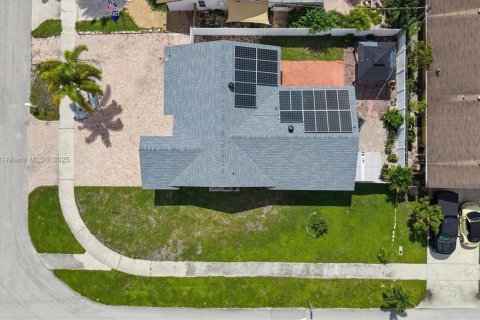 Casa en venta en Deerfield Beach, Florida, 3 dormitorios, 121.61 m2 № 1946080 - foto 23