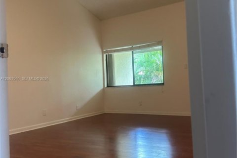 Villa ou maison à louer à Oakland Park, Floride: 3 chambres, 126.25 m2 № 2281653 - photo 17