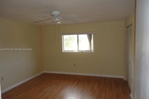 Appartement à louer à Miami, Floride: 2 chambres, 104.98 m2 № 2300267 - photo 11