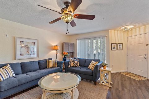 Condominio en alquiler en Sarasota, Florida, 2 dormitorios, 113.71 m2 № 1718138 - foto 4