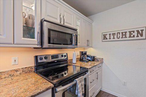 Condominio en alquiler en Sarasota, Florida, 2 dormitorios, 113.71 m2 № 1718138 - foto 9