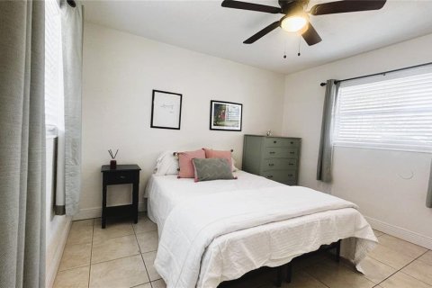 Villa ou maison à louer à Seminole, Floride: 3 chambres, 198.53 m2 № 2385907 - photo 30