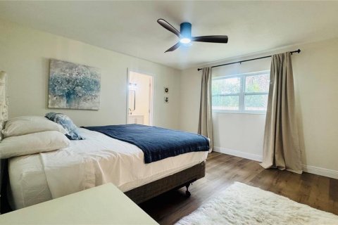 Villa ou maison à louer à Seminole, Floride: 3 chambres, 198.53 m2 № 2385907 - photo 23