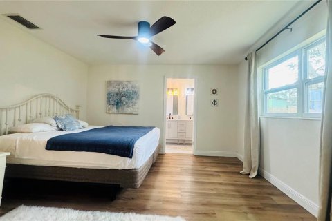 Villa ou maison à louer à Seminole, Floride: 3 chambres, 198.53 m2 № 2385907 - photo 24