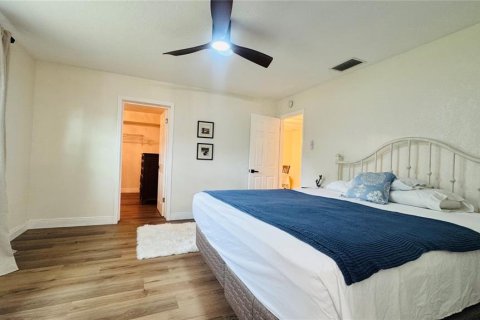 Villa ou maison à louer à Seminole, Floride: 3 chambres, 198.53 m2 № 2385907 - photo 26