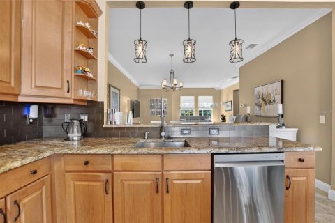 Touwnhouse à vendre à Apollo Beach, Floride: 3 chambres, 243.68 m2 № 2376807 - photo 21