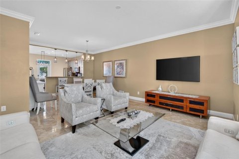 Touwnhouse à vendre à Apollo Beach, Floride: 3 chambres, 243.68 m2 № 2376807 - photo 11
