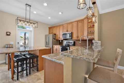 Touwnhouse à vendre à Apollo Beach, Floride: 3 chambres, 243.68 m2 № 2376807 - photo 17