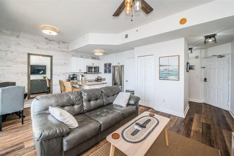 Condominio en venta en Saint Petersburg, Florida, 1 dormitorio, 47.01 m2 № 1723029 - foto 11