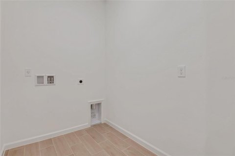 Casa en venta en Winter Haven, Florida, 4 dormitorios, 192.96 m2 № 2228472 - foto 16