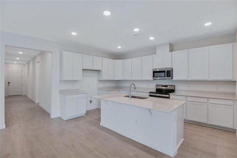 Casa en venta en Winter Haven, Florida, 4 dormitorios, 192.96 m2 № 2228472 - foto 6