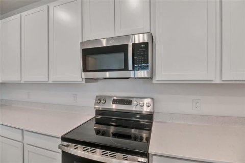 Casa en venta en Winter Haven, Florida, 4 dormitorios, 192.96 m2 № 2228472 - foto 7