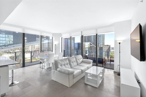 Condo in Miami, Florida, 2 bedrooms  № 2003800 - photo 13