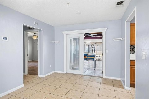 House in Deltona, Florida 3 bedrooms, 172.98 sq.m. № 2156730 - photo 8