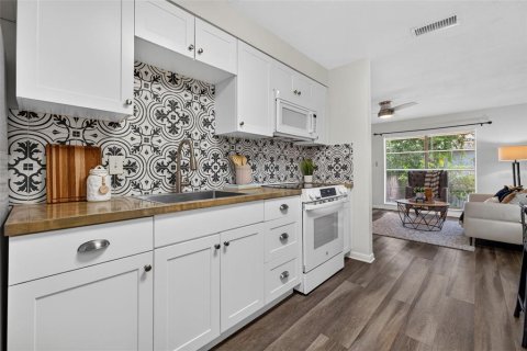 Appartement à louer à Saint Petersburg, Floride: 2 chambres, 72.74 m2 № 2408275 - photo 7