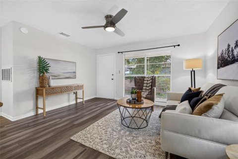 Appartement à louer à Saint Petersburg, Floride: 2 chambres, 72.74 m2 № 2408275 - photo 5