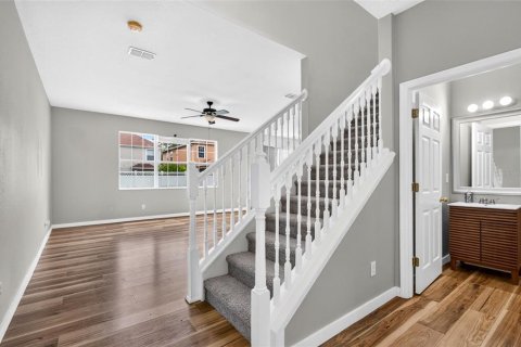 House in Wesley Chapel, Florida 3 bedrooms, 159.7 sq.m. № 2222762 - photo 5