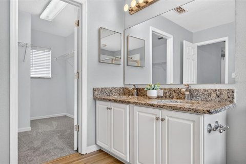 House in Wesley Chapel, Florida 3 bedrooms, 159.7 sq.m. № 2222762 - photo 25