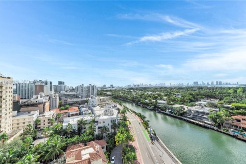 Condo à Miami Beach, Floride, 2 chambres № 2154906