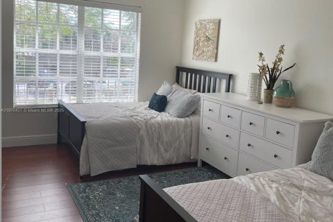 Townhouse in Sunrise, Florida 2 bedrooms, 128.95 sq.m. № 1896158 - photo 9